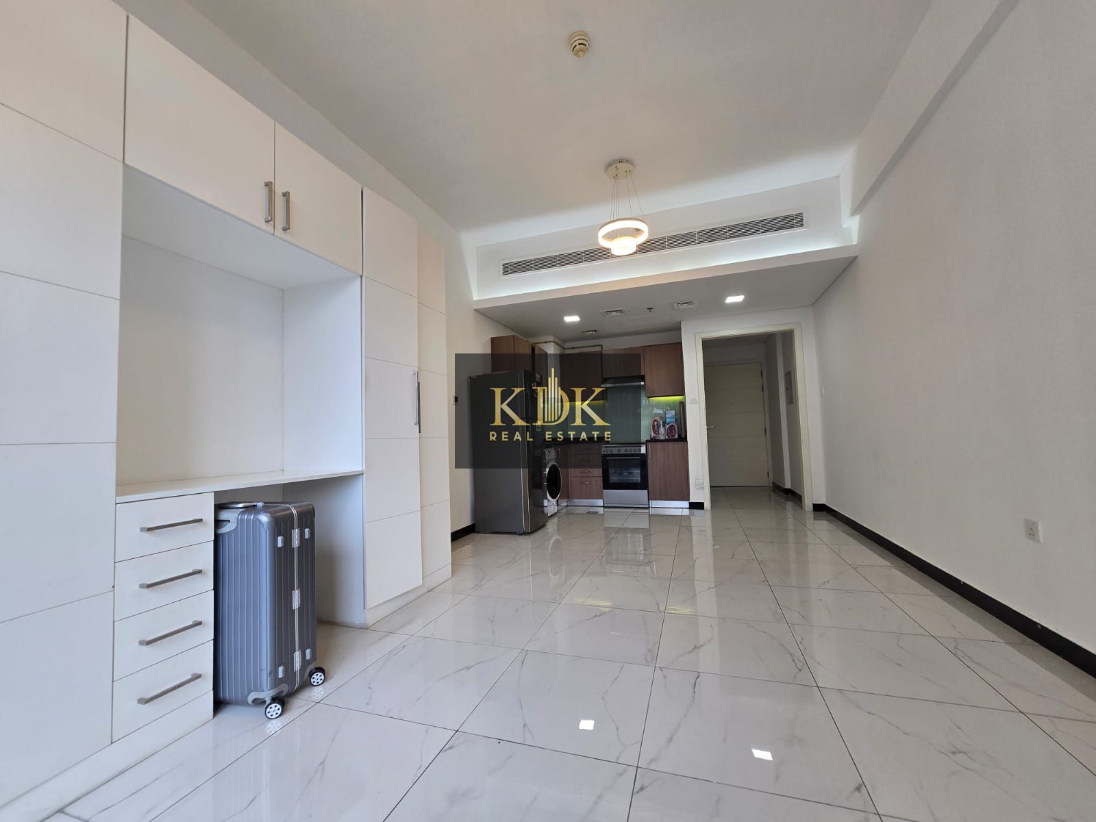 Fitted Kitchen | Spacious Unit | Call Now