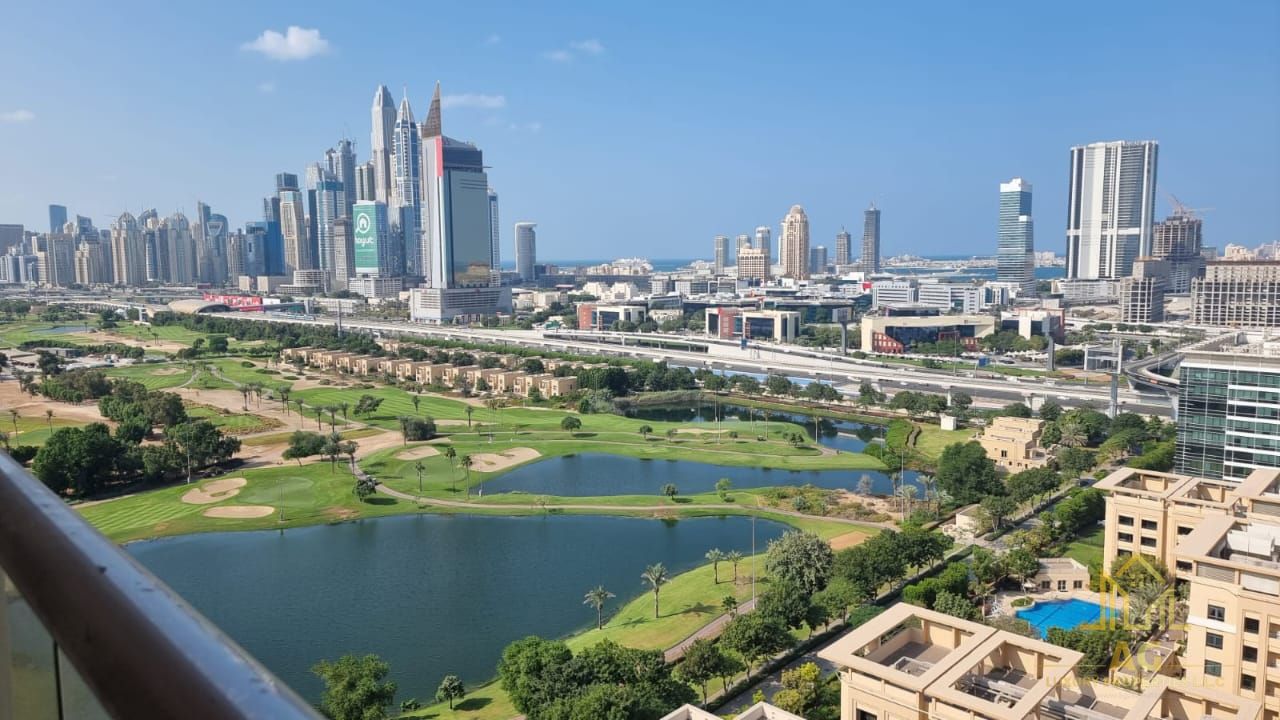 Modern 2 BR in Golf Tower 1: Perfect Urban Retreat