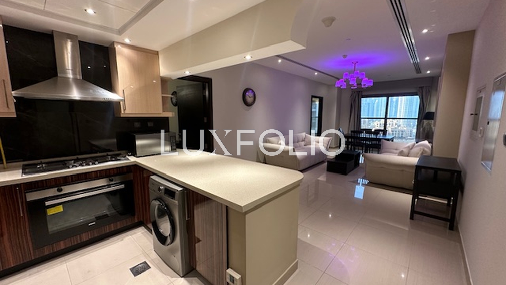 Fully Furnished | Luxury Downtown Living