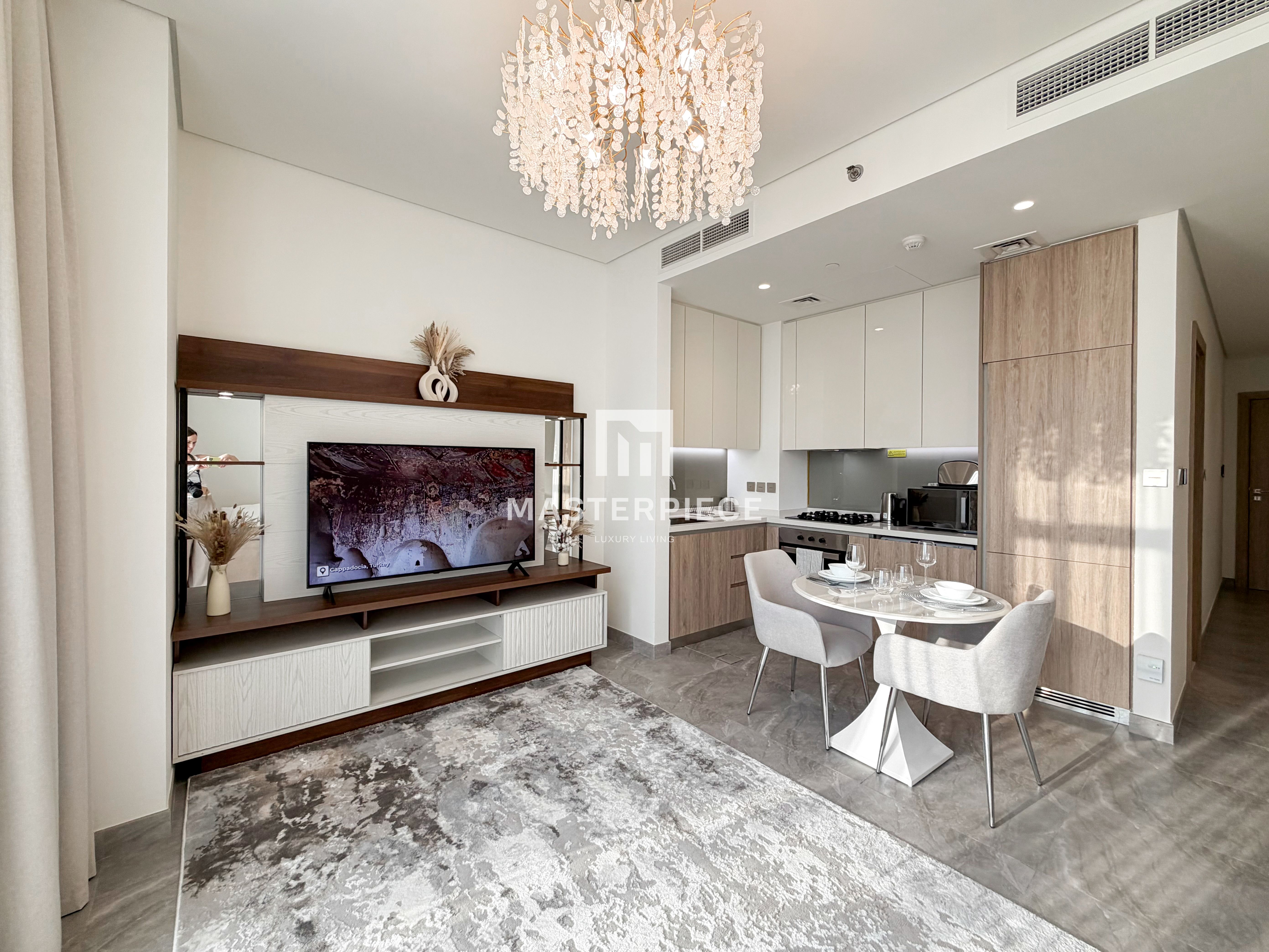 Canal Side| Luxury High-Floor1BR | Peninsula One