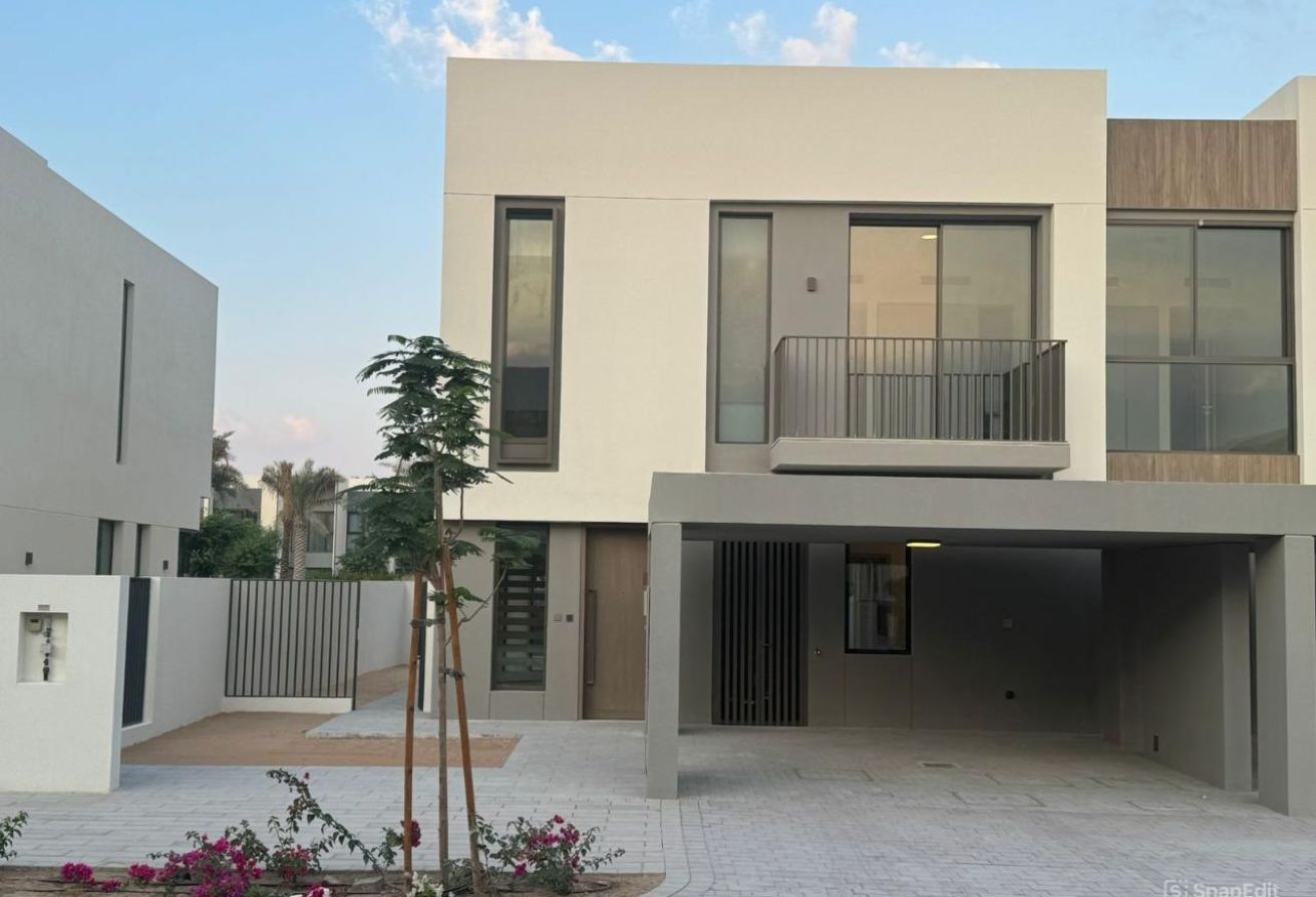 LARGE LAYOUT | BRAND NEW 4BR+MAID | GOOD INVESTMENT