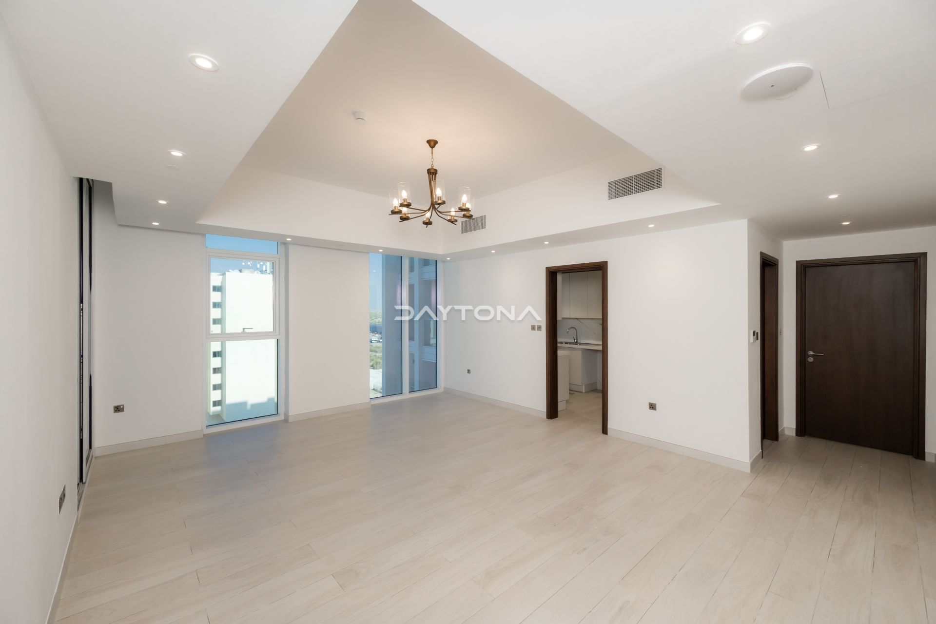 SPECIOUS 2 BEDROOM | BRIGHT KITCHEN | BRAND NEW