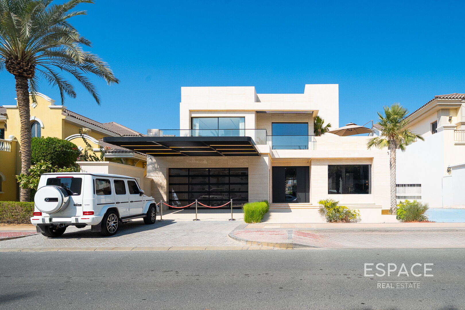 Best Priced Upgraded Villa |Atlantis View