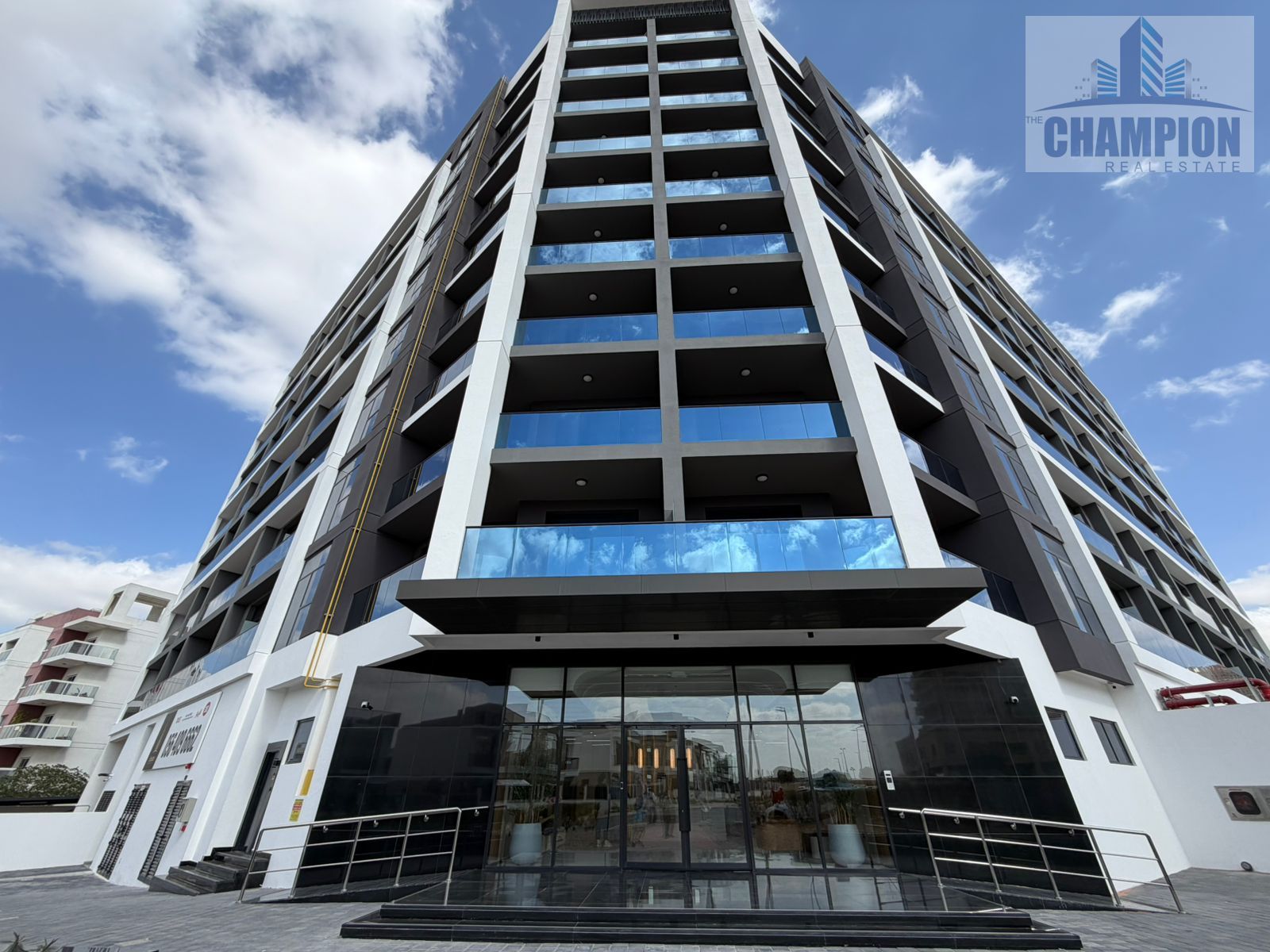 Brand New Elegant 2BR Apartment with Open View 2 balcony