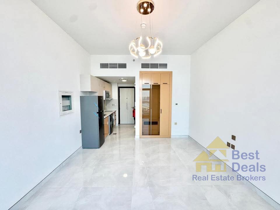 Modern Semi-Furnished Apartment | Great View | Flexible Cheques
