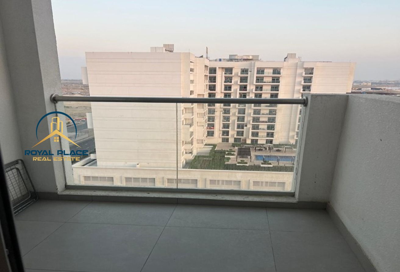 Ready to Move | Close to Metro | Furnished |