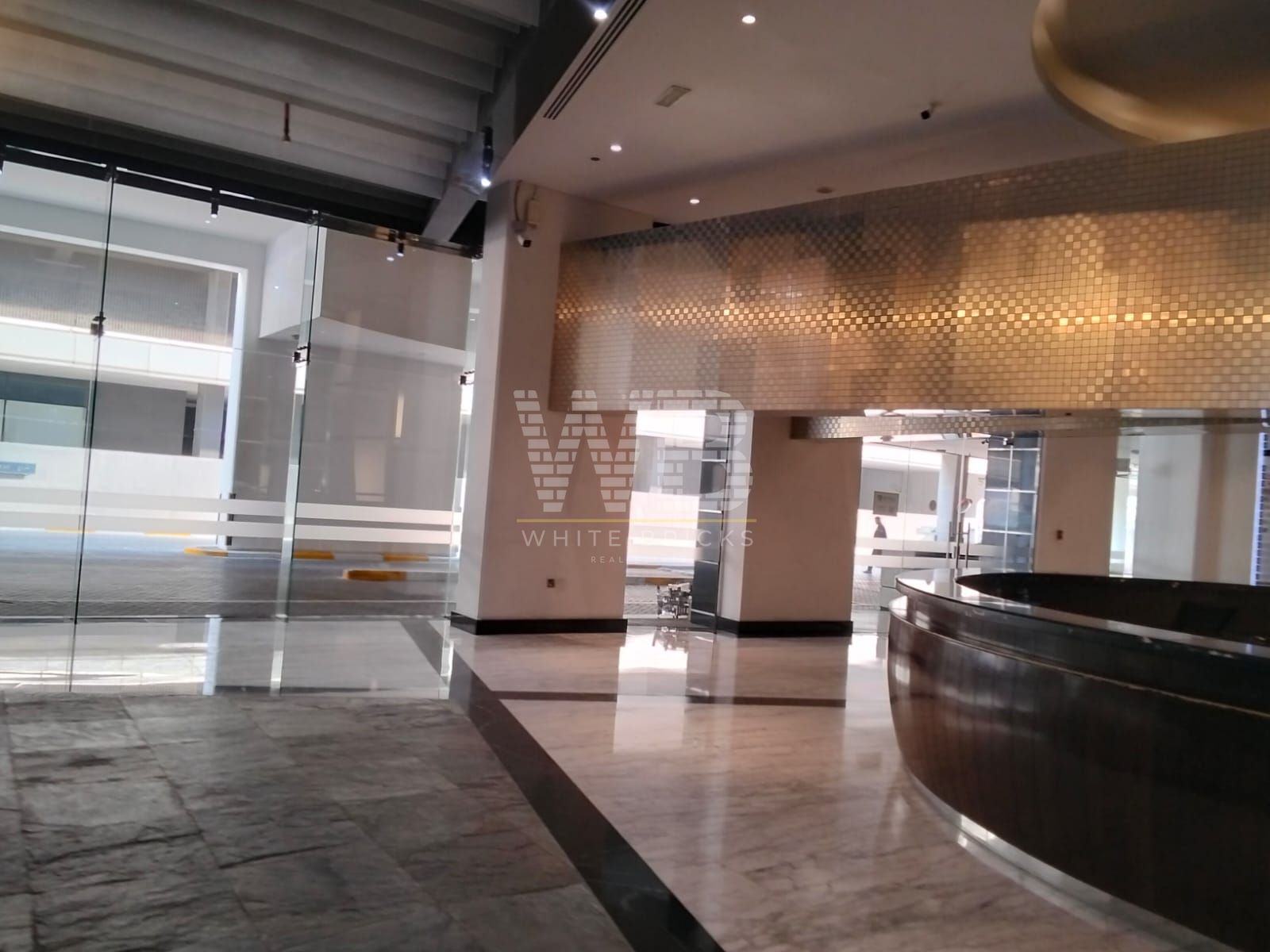 FITTED OFFICE | IMPRESSIVE VIEWS | GREAT LOCATION
