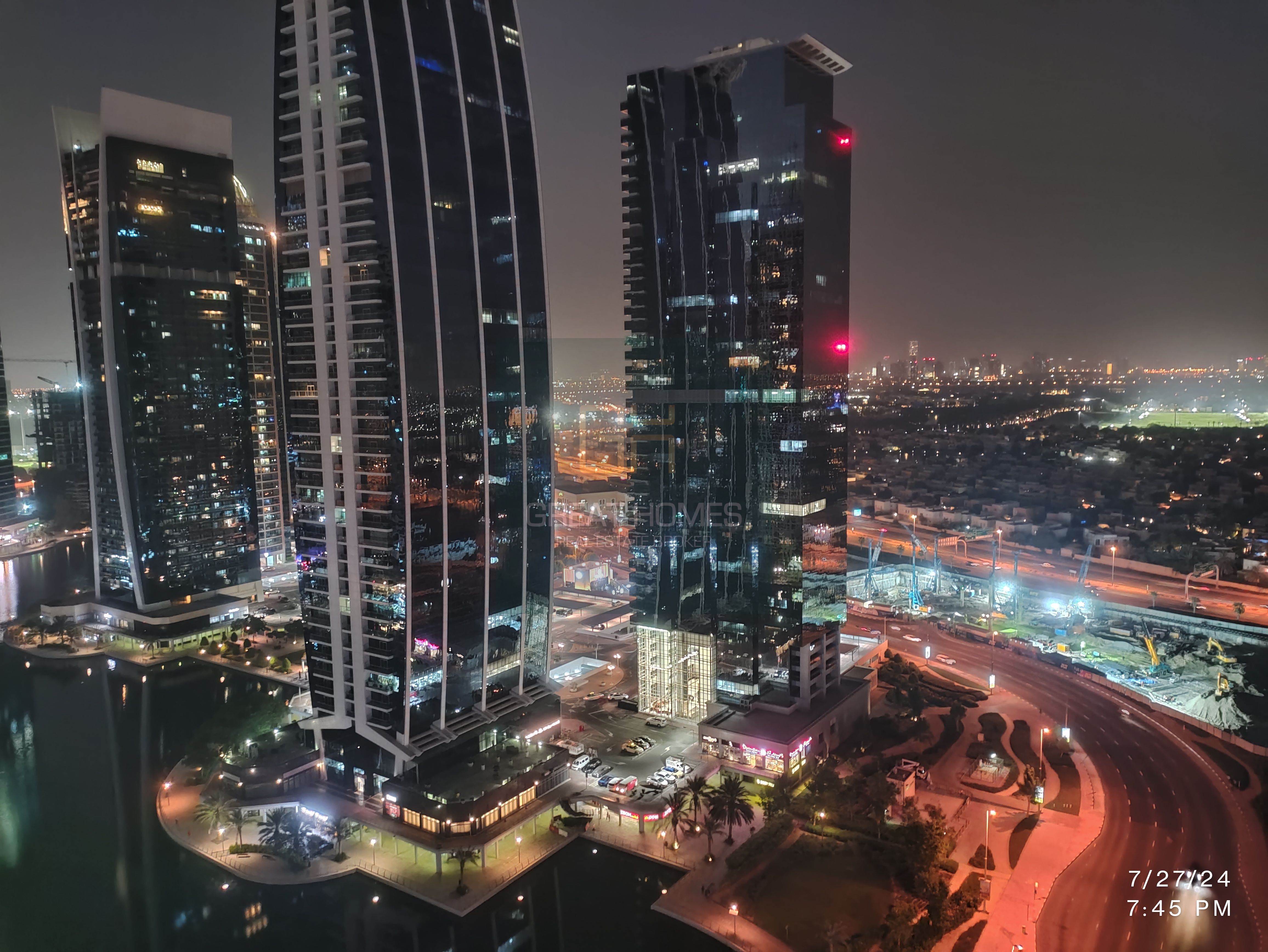 2 BHK LARGE LAY OUT | NEAR METRO |HIGH FLOOR |JUST 155K