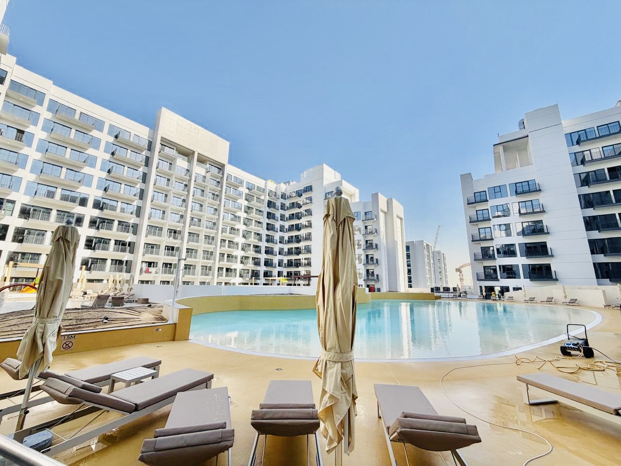 Chiller Free Brand New 1/BR // Amazing Amenities// Ready to Move
