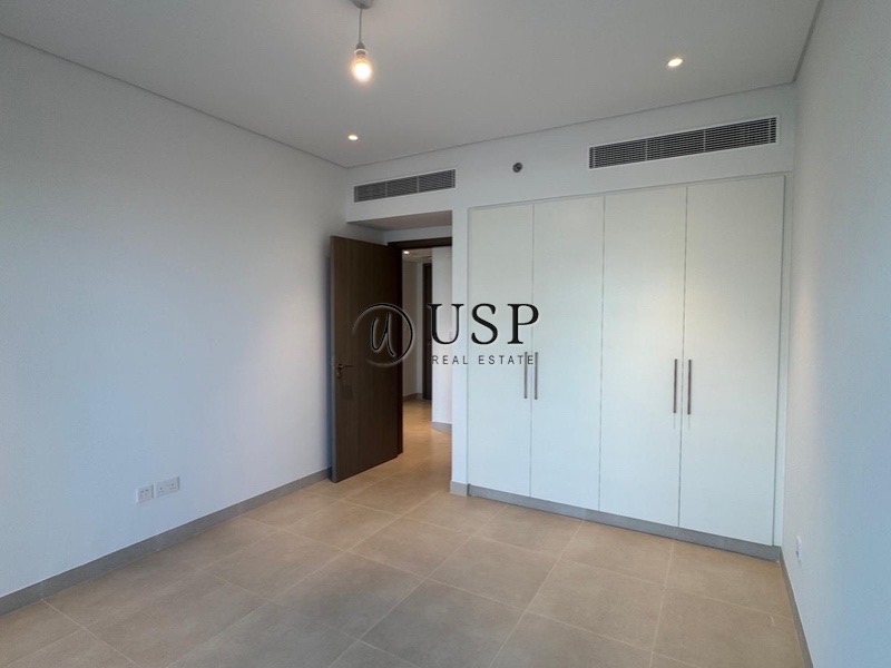 Spacious Layout I Great Amenites I Ready to Move