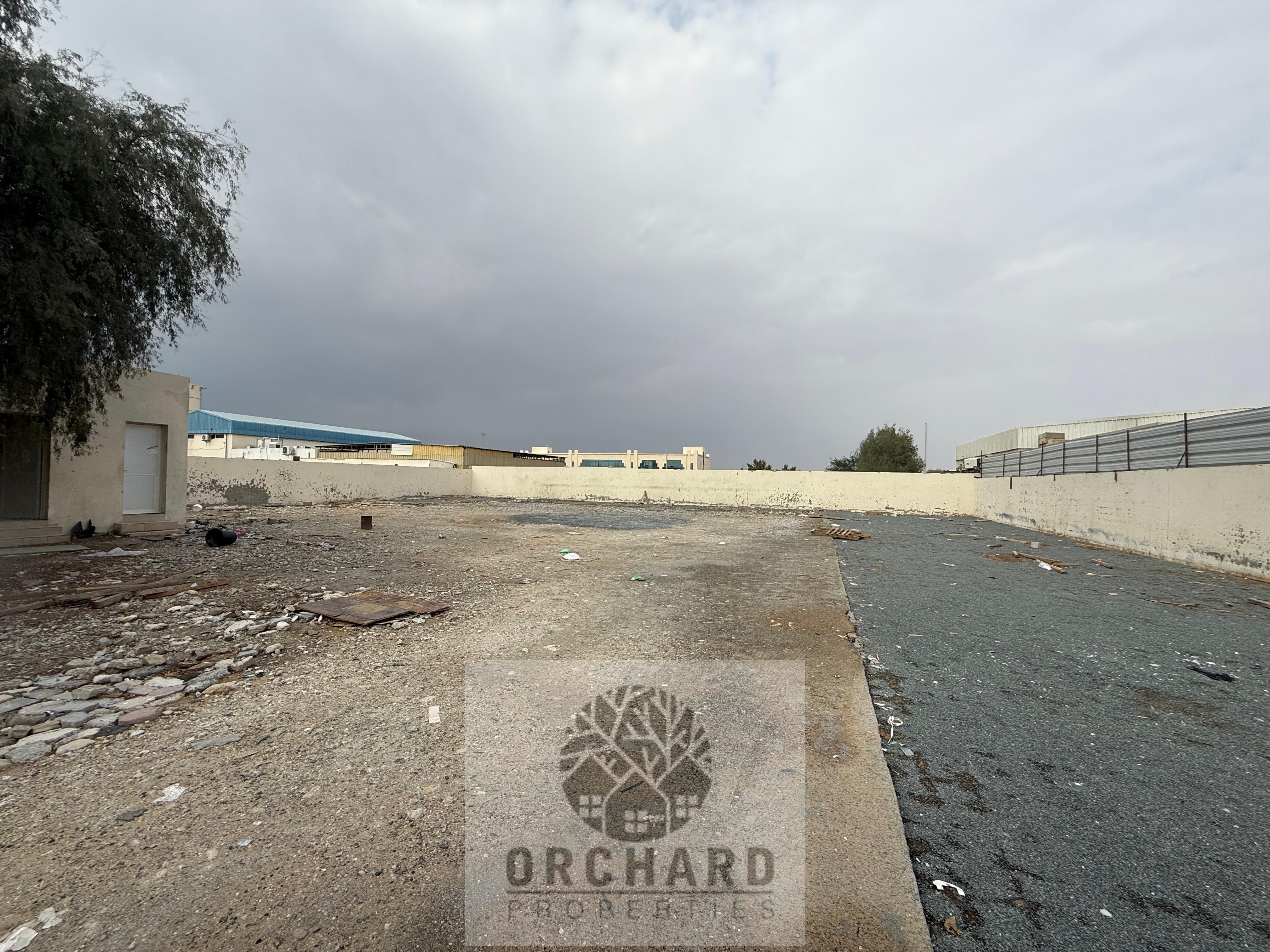 READY TO MOVE WONDERFUL / 10000 SQFT WITH 25 KW POWER