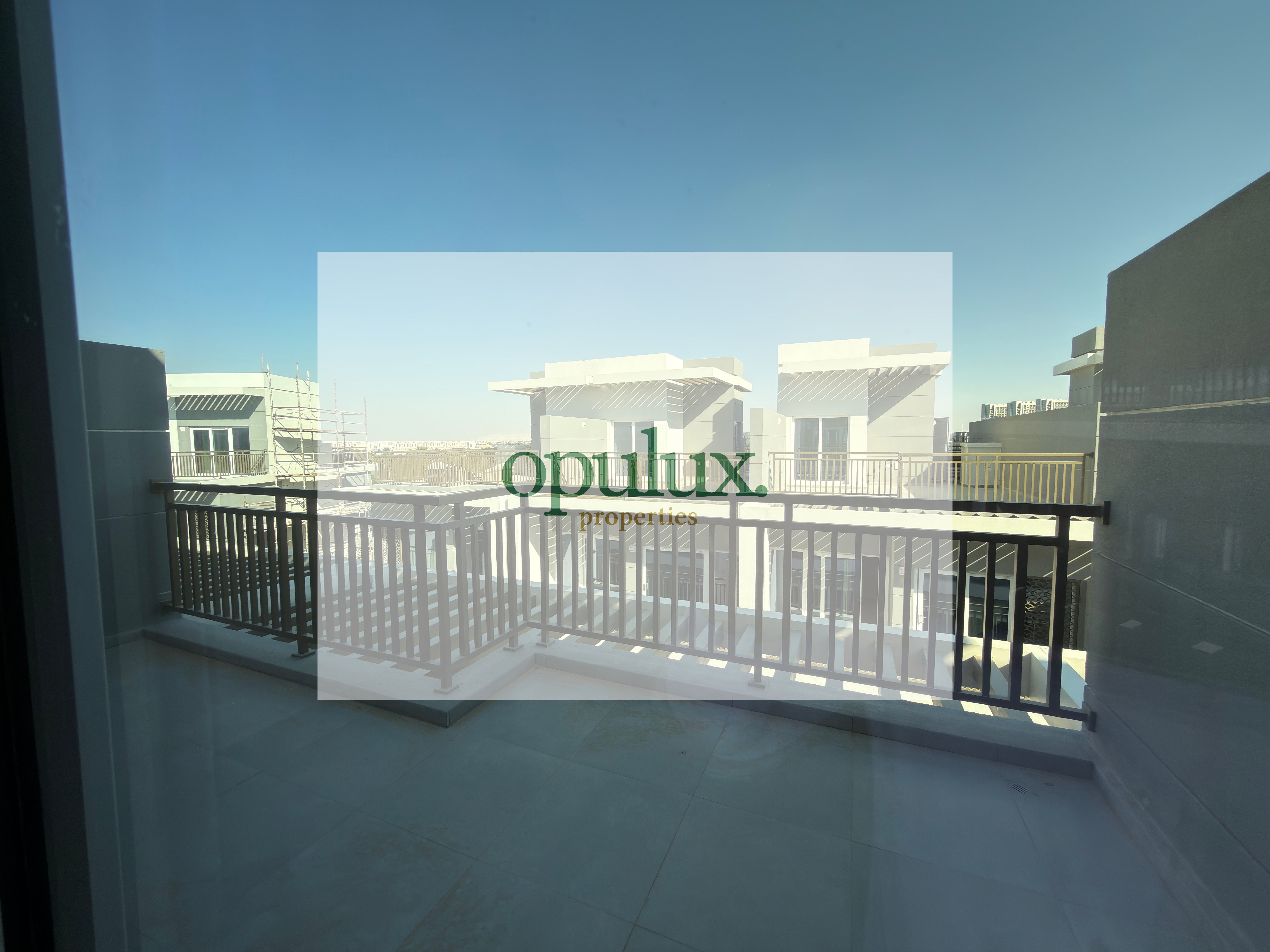 04 BR+STORE | NR LAGOON| CLOSED KITCHEN