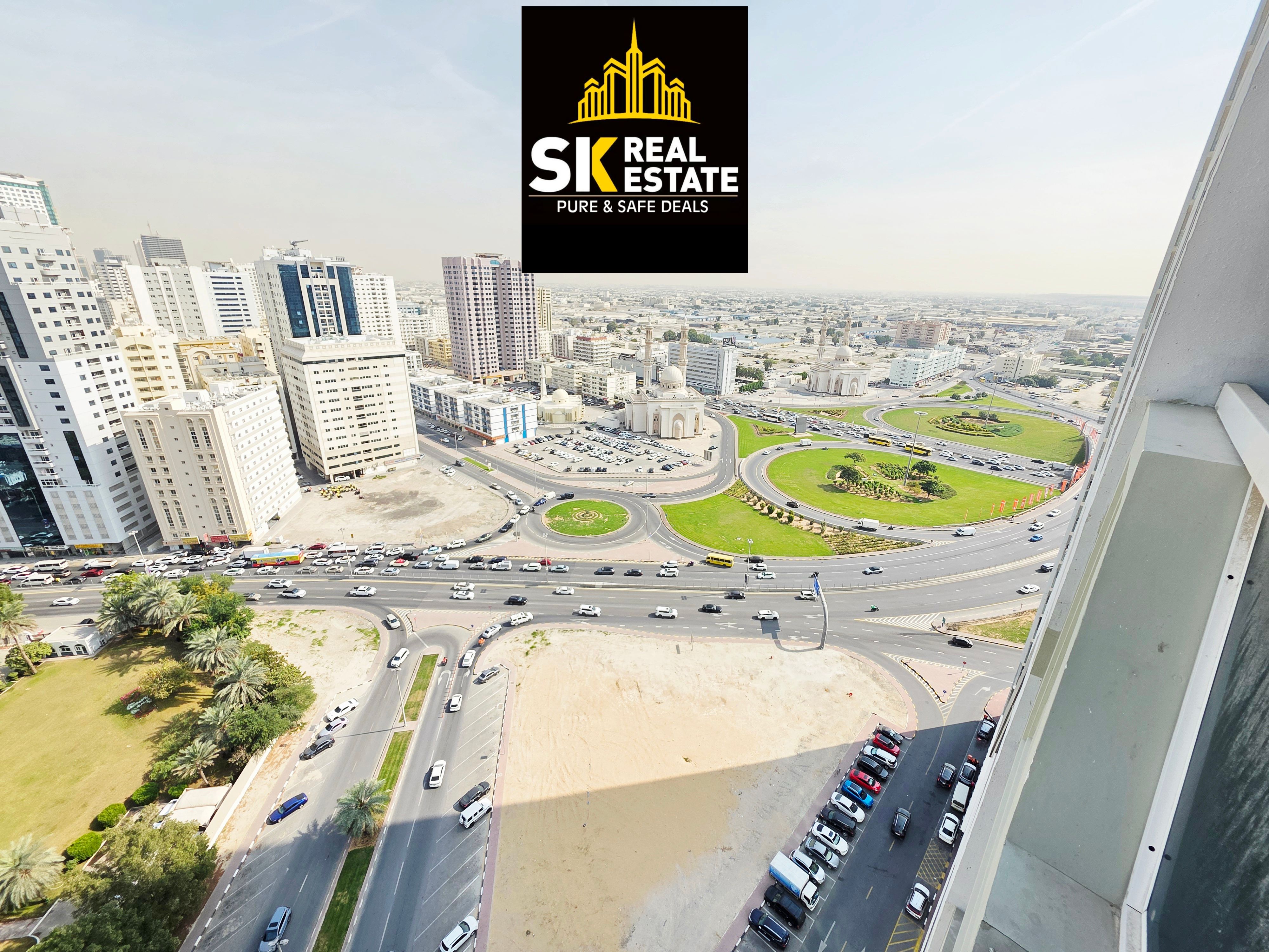 LIKE BRAND NEW 3BHK / PARKING FREE/ ONE MONTH FREE