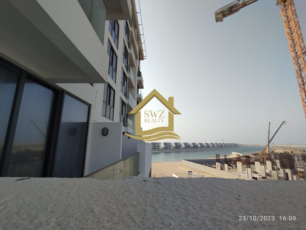 STUDIO ON PODIUM LEVEL WITH BIG TERRACE AND PARTIAL SEA VIEW