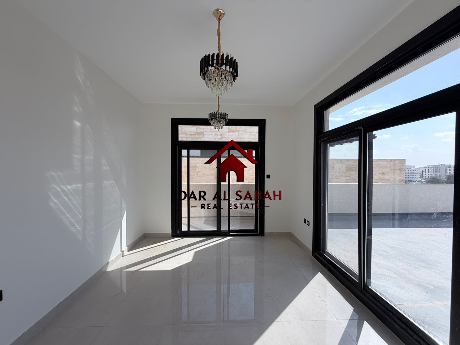 6 Cheques payment Spacious Balcony with terrace