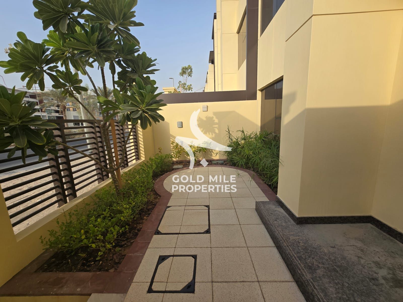 BRAND NEW - MODERN 3 BED + MAID VILLA - PRIVATE GARDEN