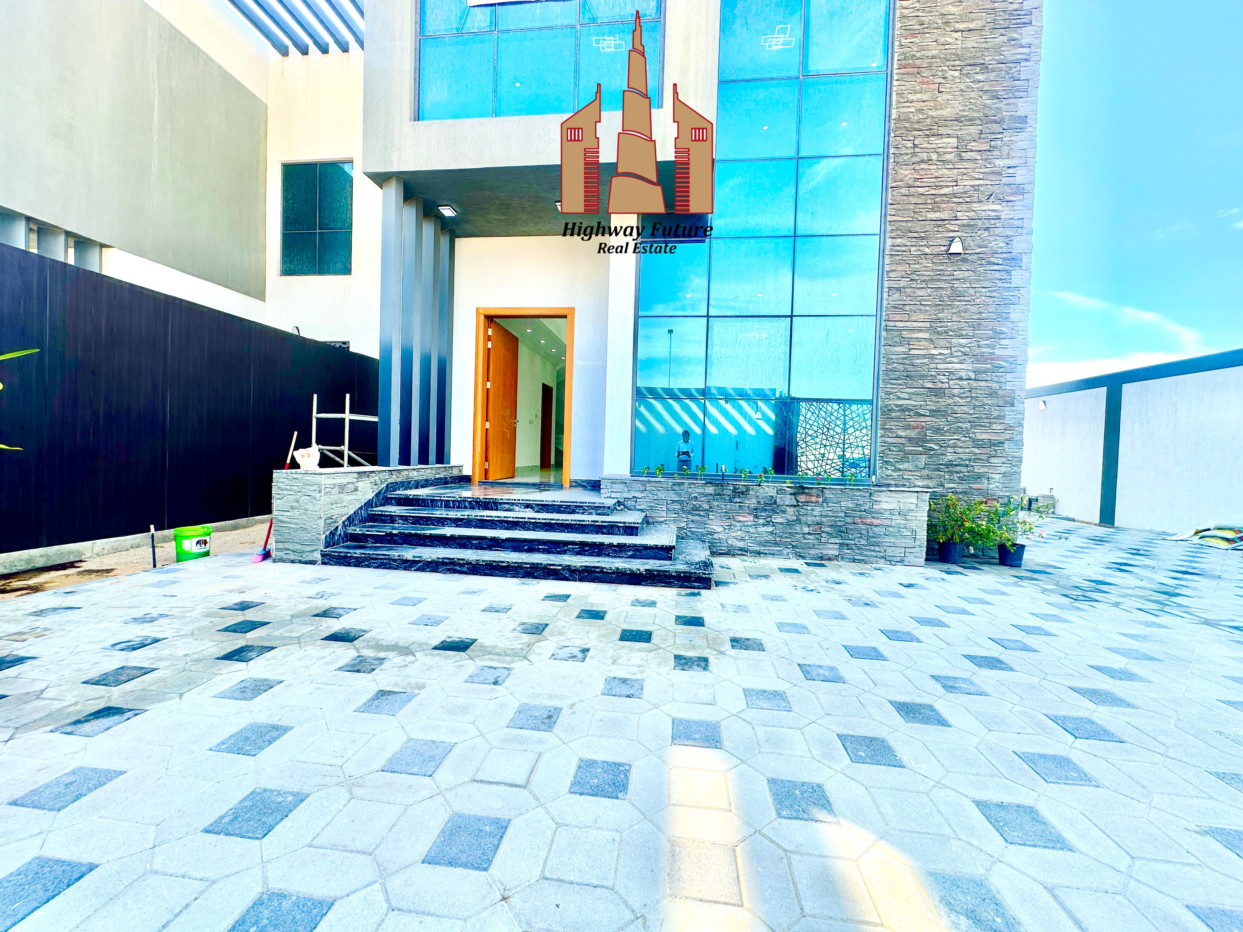 Brand new Luxurious 5bhk Twin villa with All Master maids /laundry/Hoshi 190k