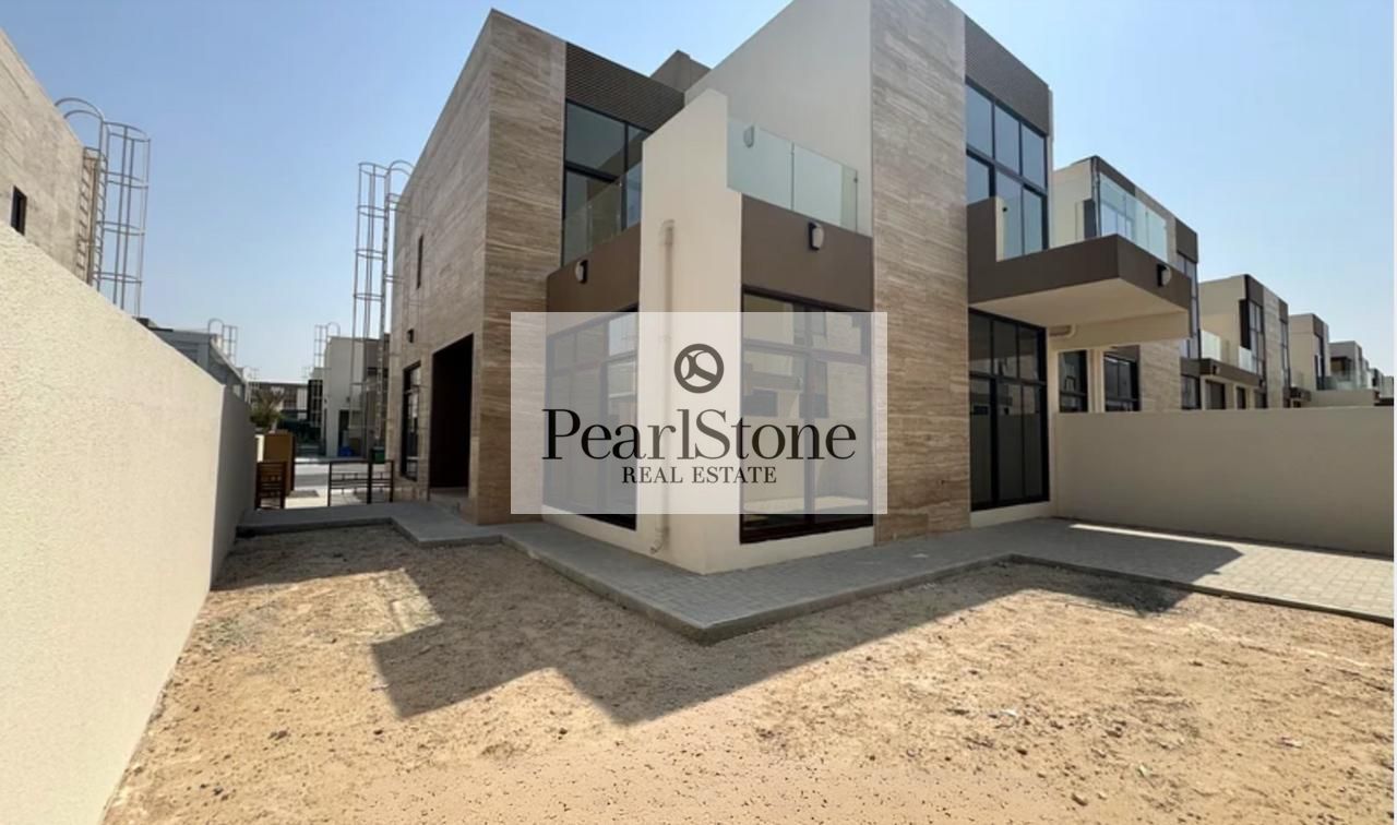 4 BR Corner Unit | Large Plot | Vastu Compliant