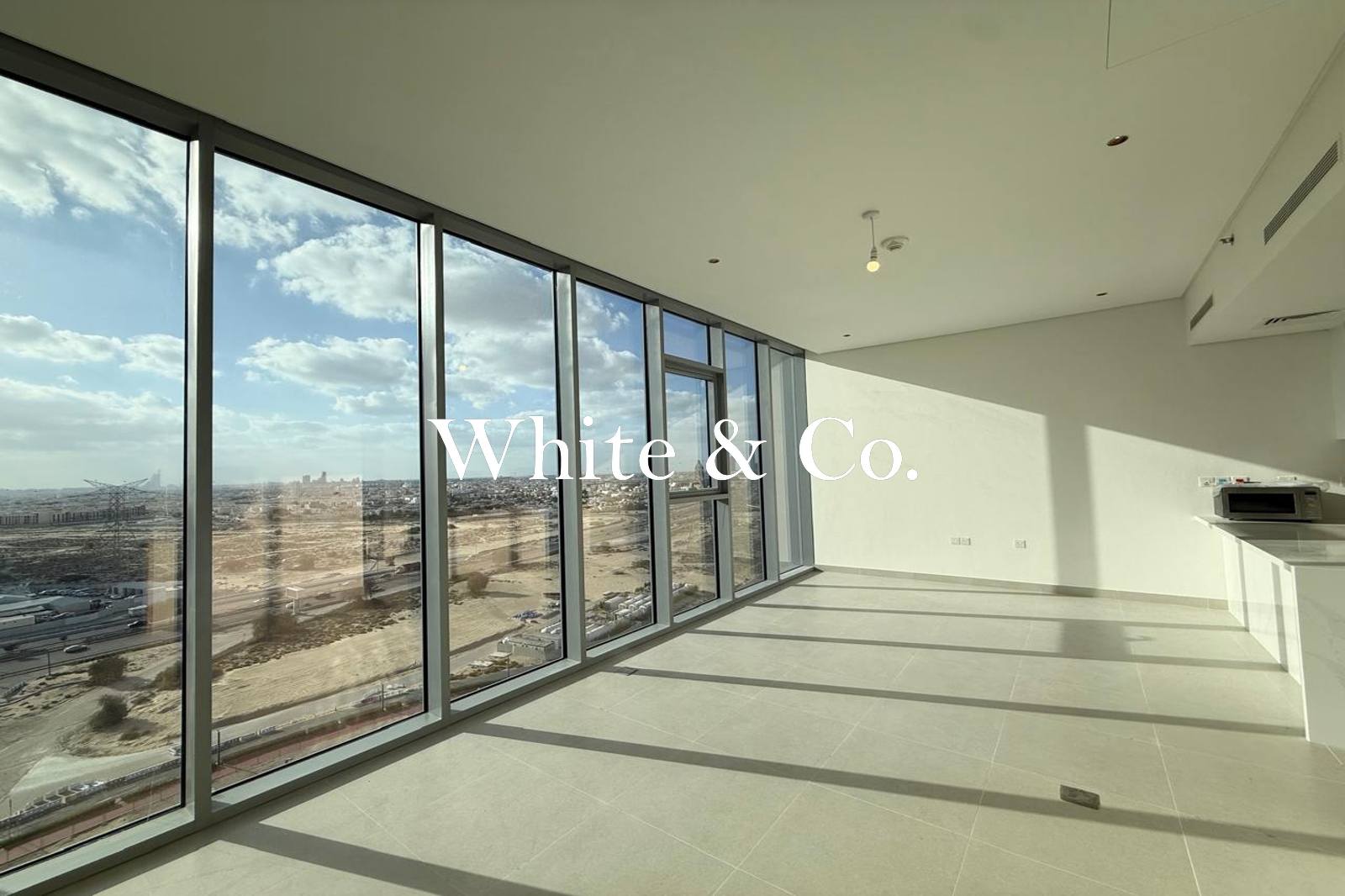 Ready To Move | Large 1BR | Lagoon Views