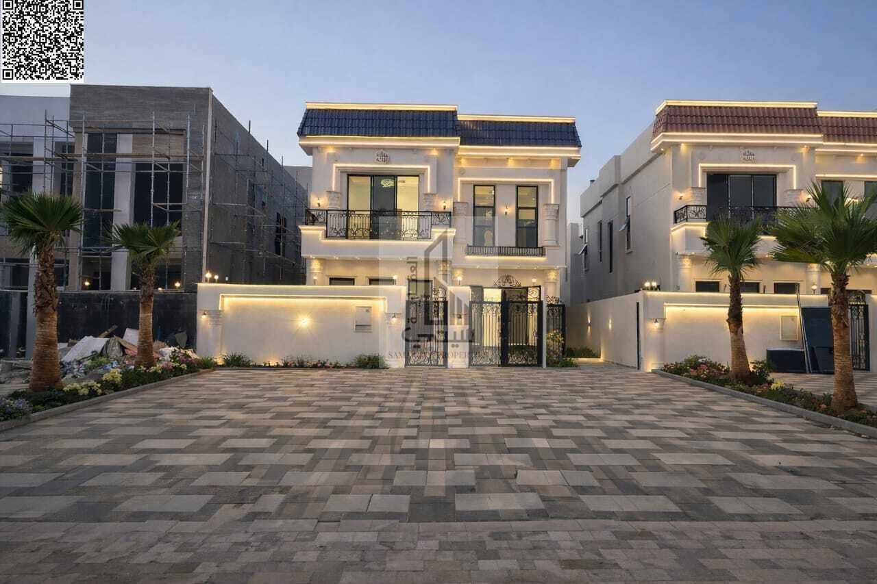 Villa for Sale in Al-Haliyo Area • 5 Master Bedrooms • Majlis with Bathroom • Living Room with Bathroom • Main Kitchen • Maid's Room • Large Set