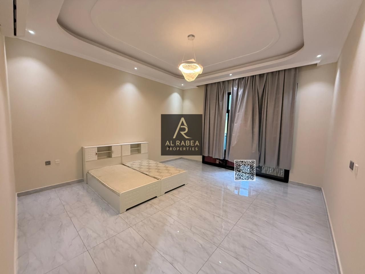 Luxurious finishes - Prime strategic location - Second occupant - Easy access to Dubai
