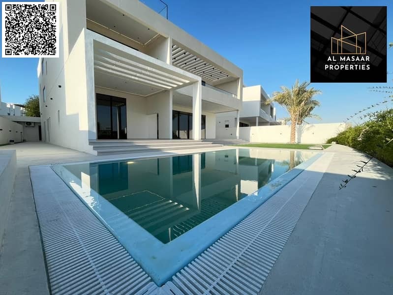The pinnacle of elite luxury in Al Zorah – Panoramic views of the lake and golf courses Land area 10,000 sq ft | 3 floors | V. I. P. classification