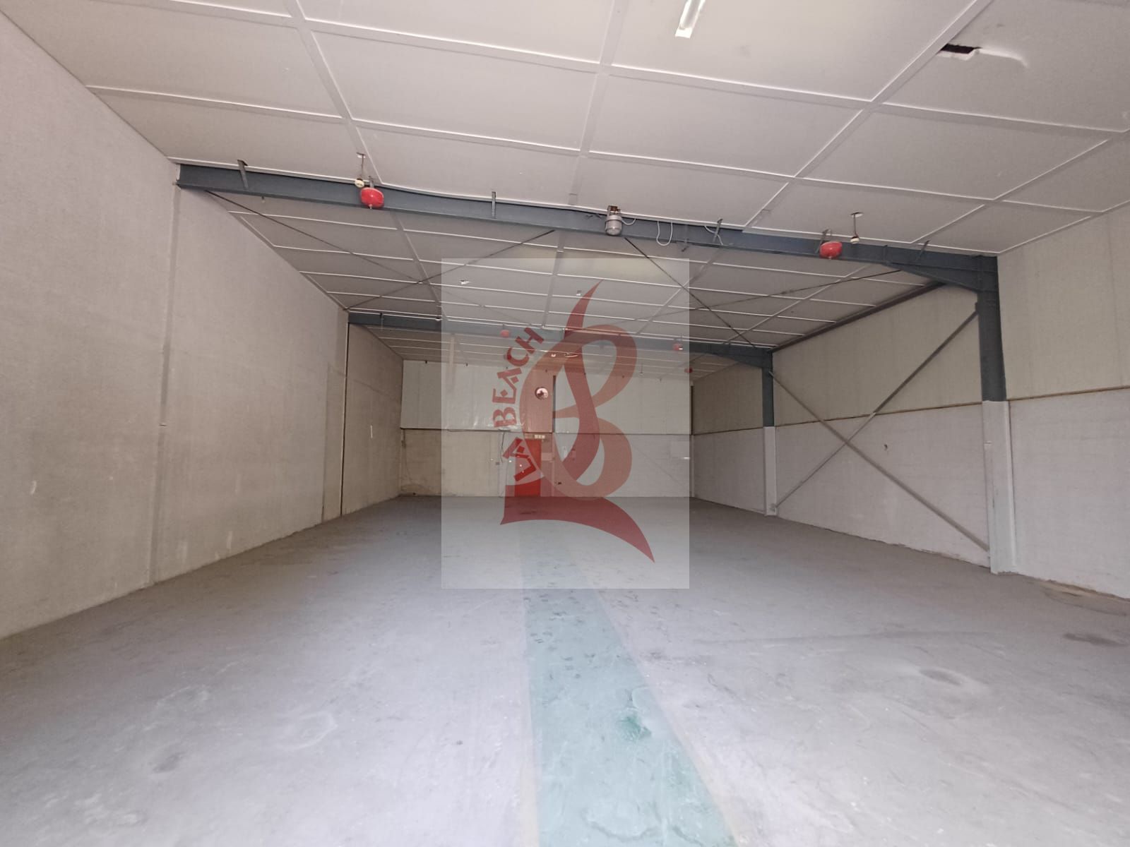 Insulated I With Office I For Rent