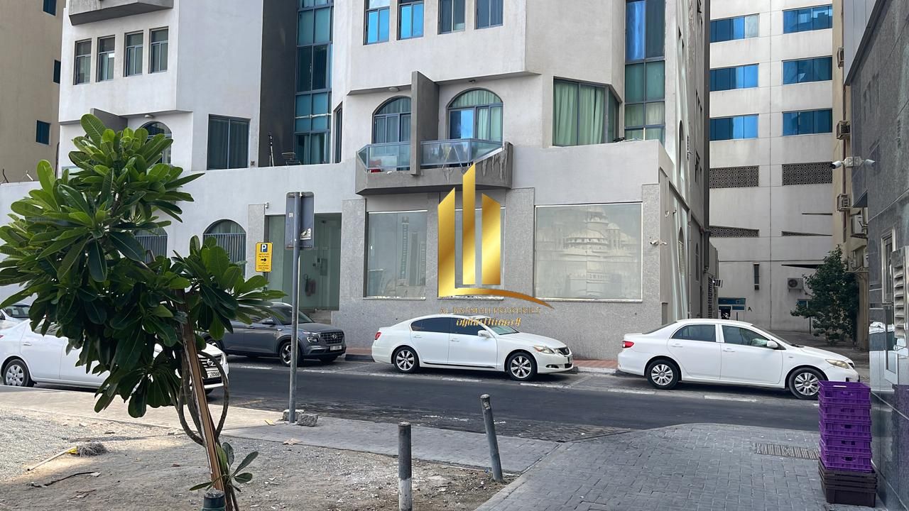 Commercial shop for sale in Al Majaz 1, Sharjah