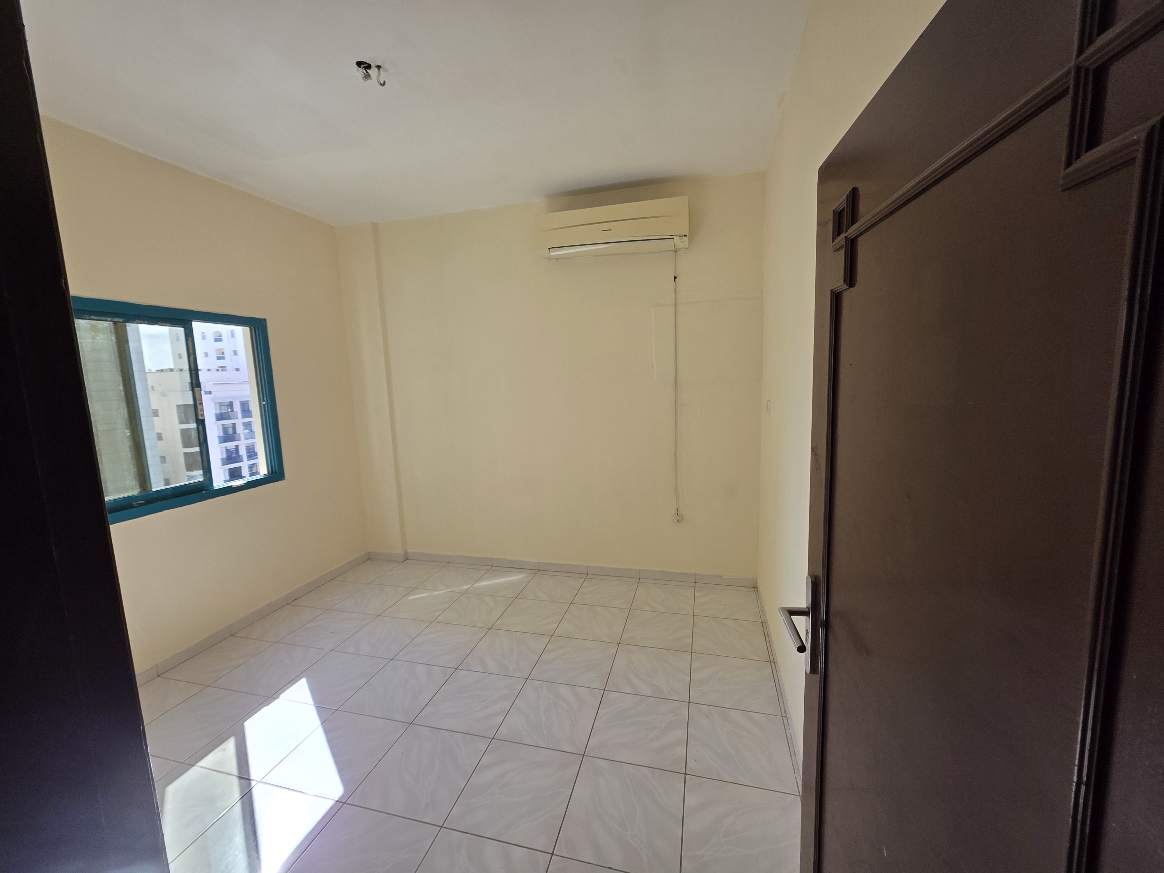 No deposit// spacious 1bhk with built in Ac and open view//near to main road and nesto
