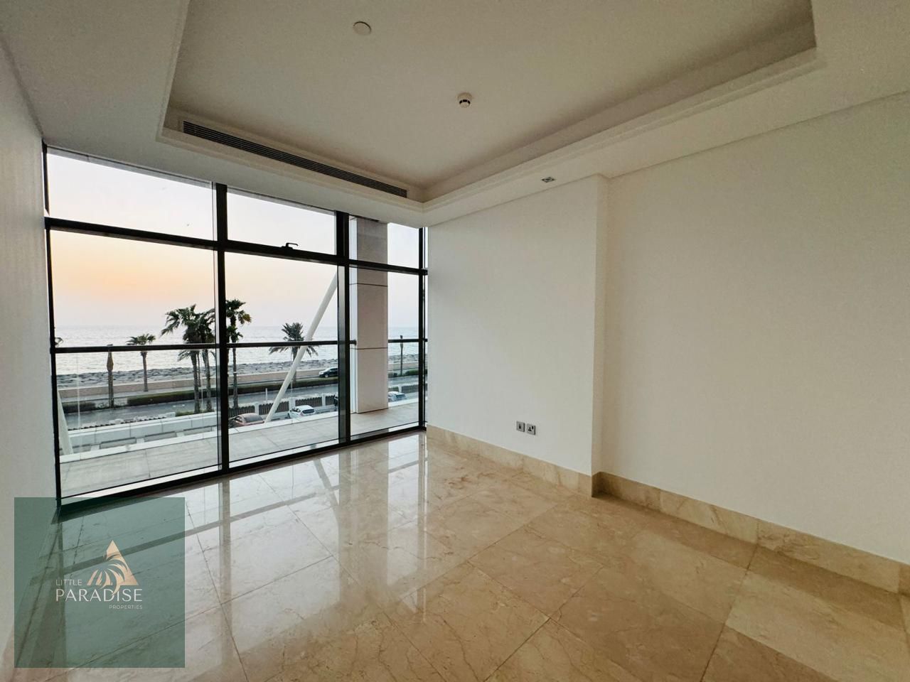Sea Facing | End of Palm | Luxury Living
