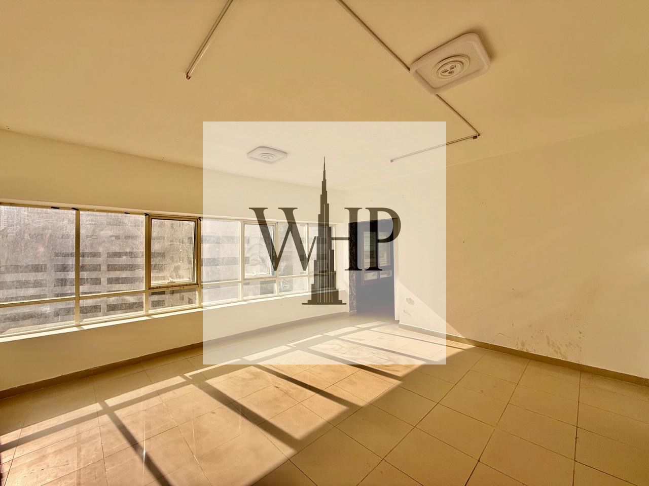 3Bhk For Sale With Maid’s Room Laundry Room Separate Dining Room