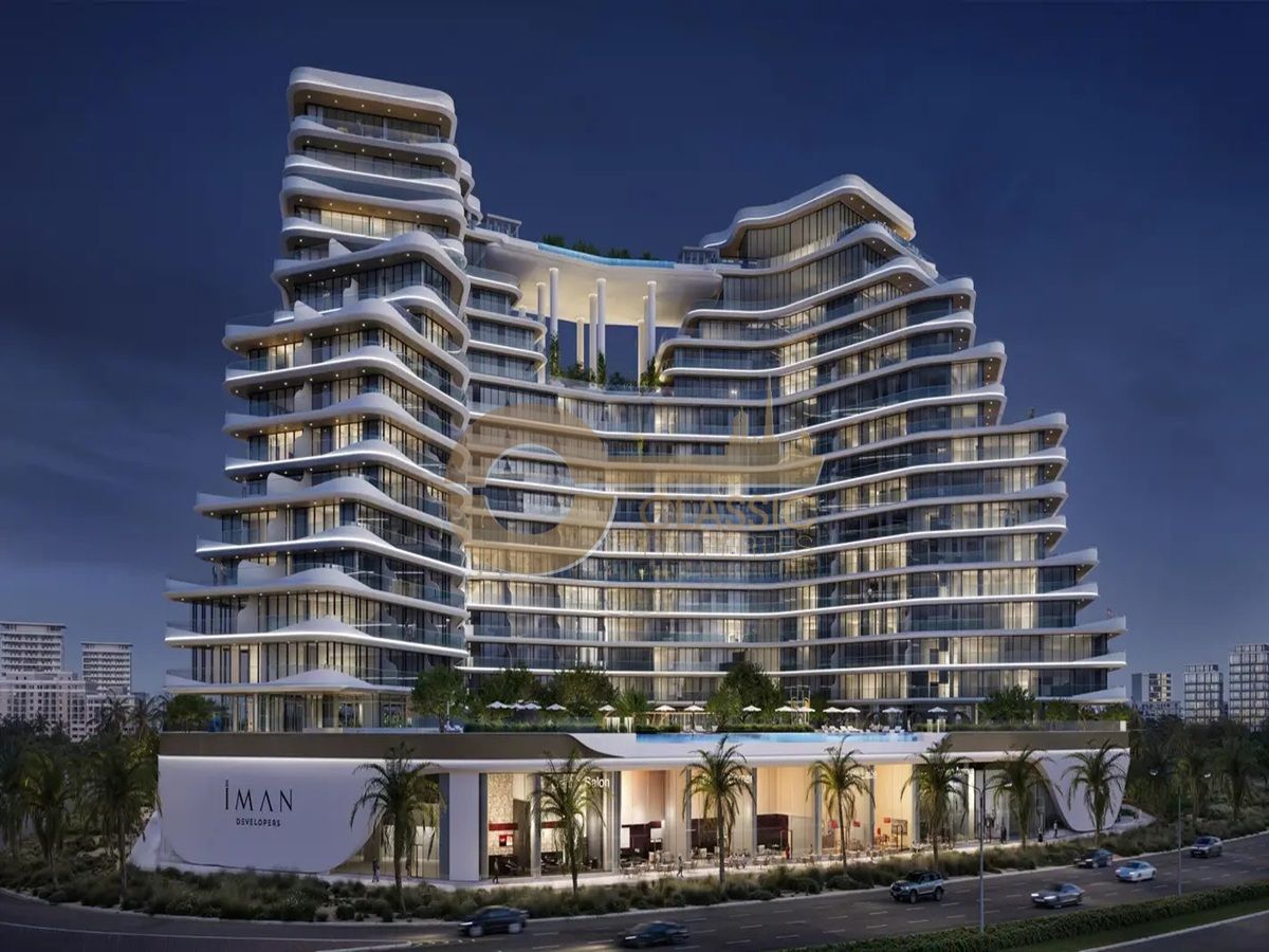 LUXURY VERSACE STUDIO |OVERLOOKING DUBAI AUTODROME