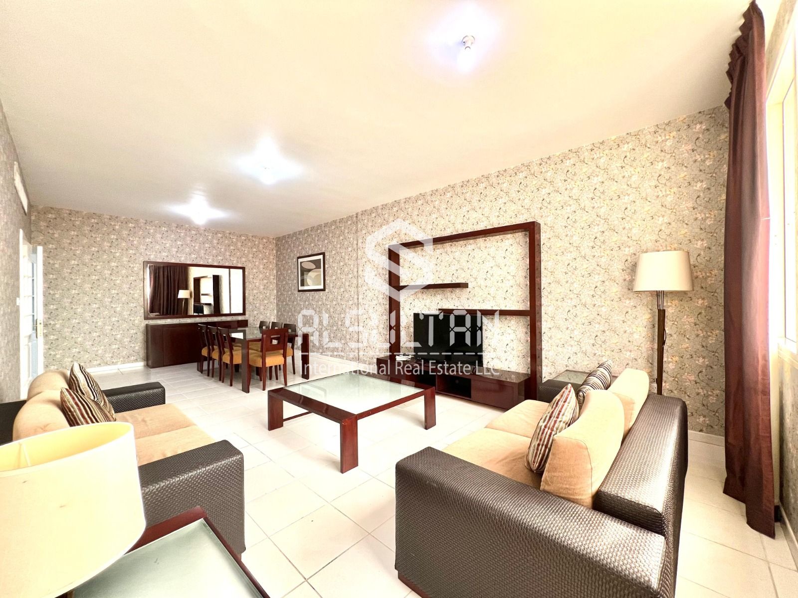 Fully furnished I Elegant 3 BHK I Al Khaili Building