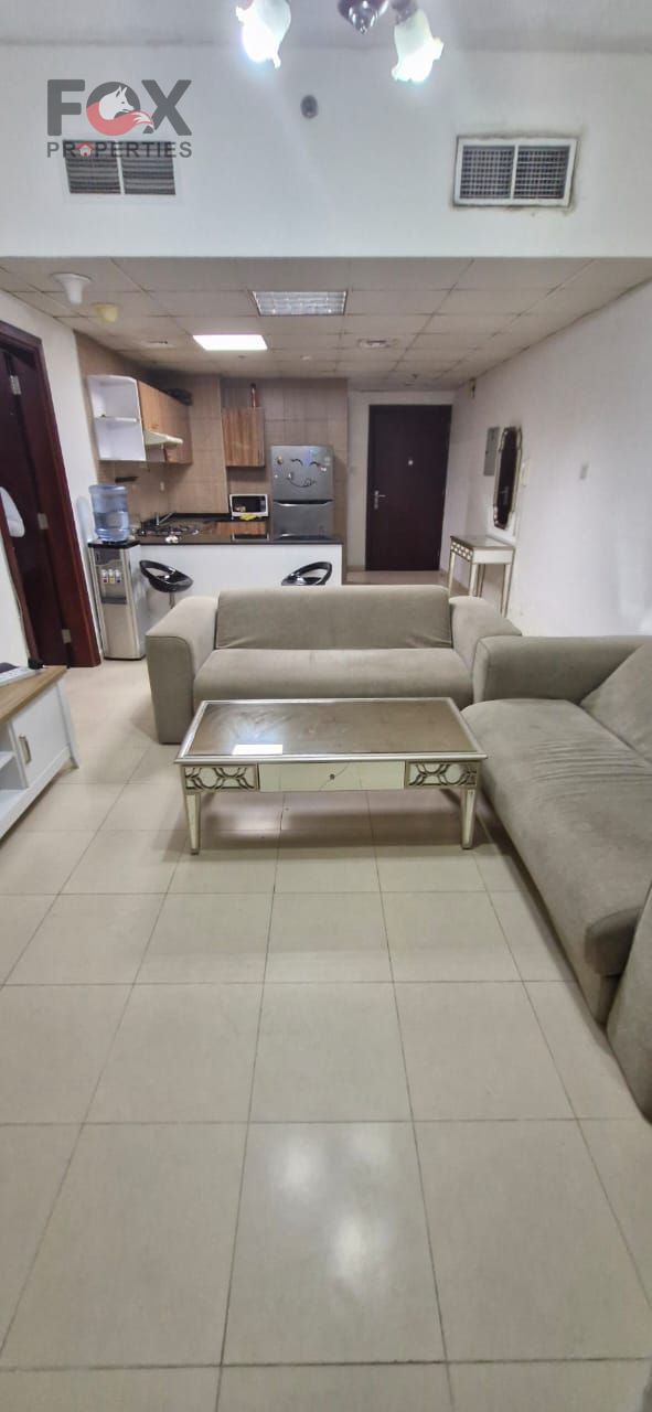 1 Bedroom Apartment for Sale in City Tower with Parking