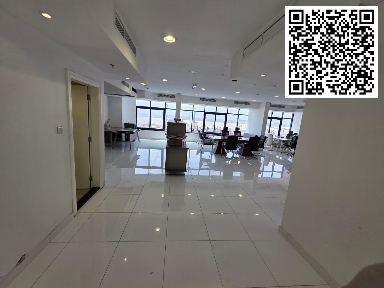 Annual Commercial Office / Shop for Rent – Prime Waterfront Location | Corniche Ajman | Suitable for All Businesses