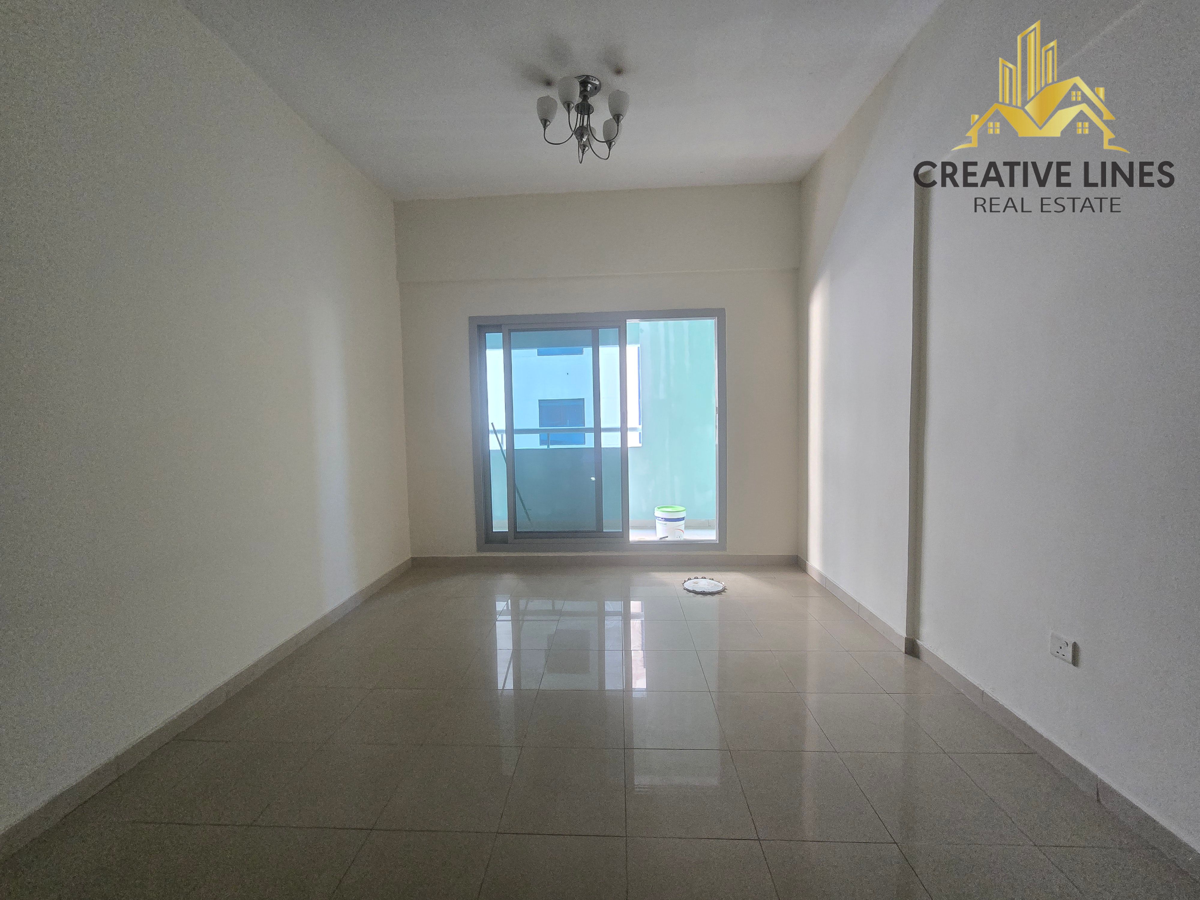 Very spacious 1bhk available for Bed space and Staff accommodation with one Month free