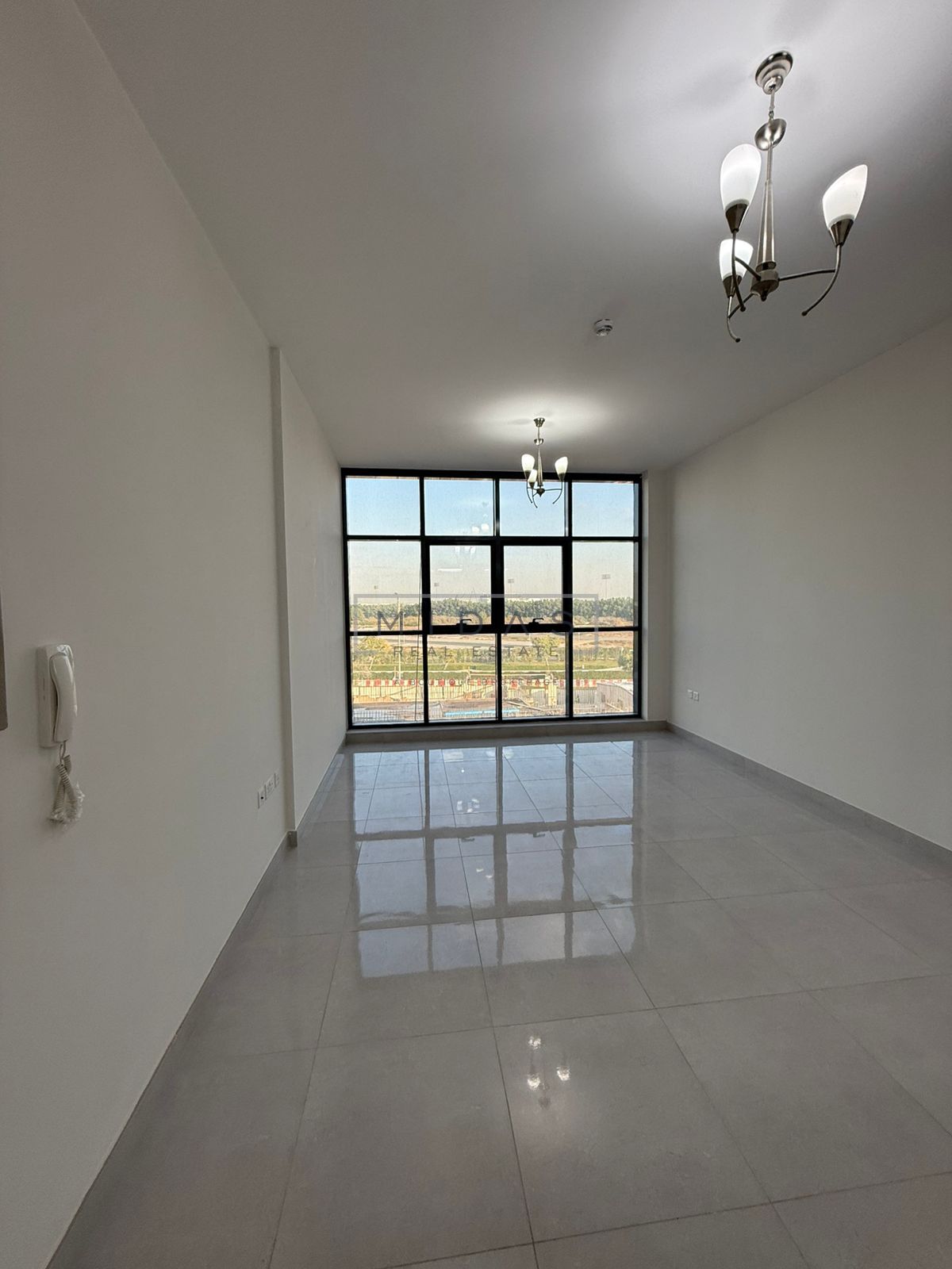 Modern 1-Bedroom | Central Amenities | Spacious