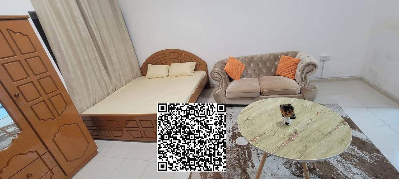 Studio à vendre dans la résidence Orient Towers avec parking, salle de sport et piscine.