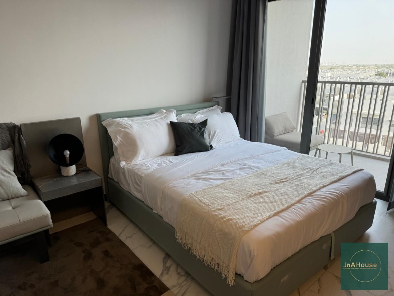 Fully Furnished Studio | Ready to Move | SPECIOUS