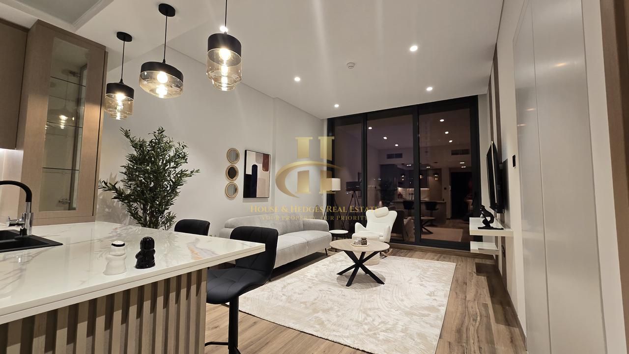 Near to Entrance & Exit | Spacious | Furnished