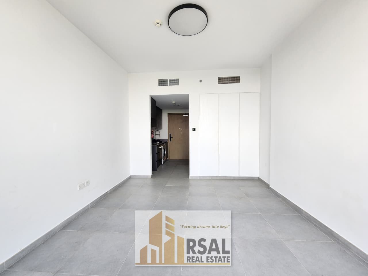 Luxurious spacious studio apartment with All Amenities