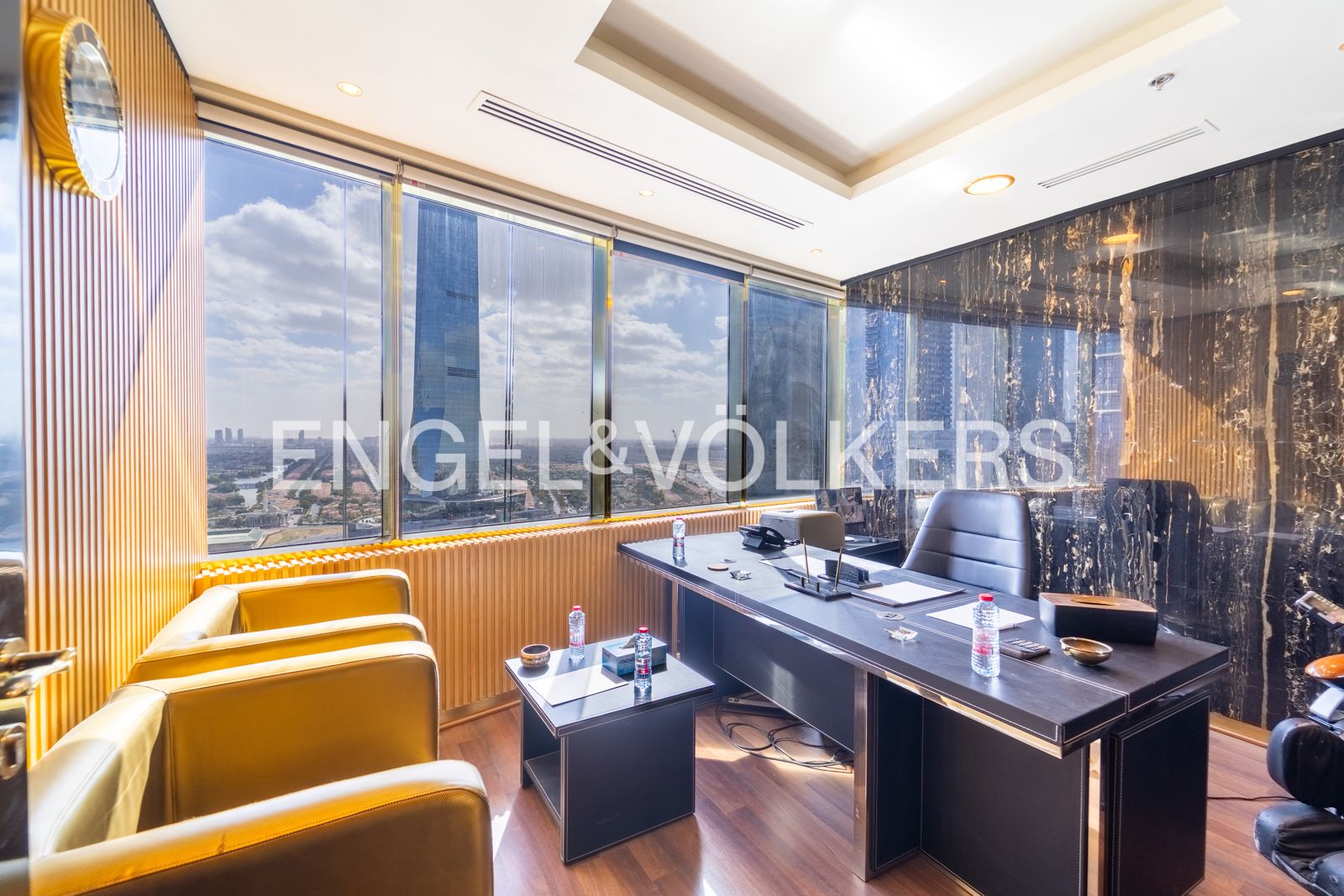 Gold and Diamond Trade License | Luxury Fitting