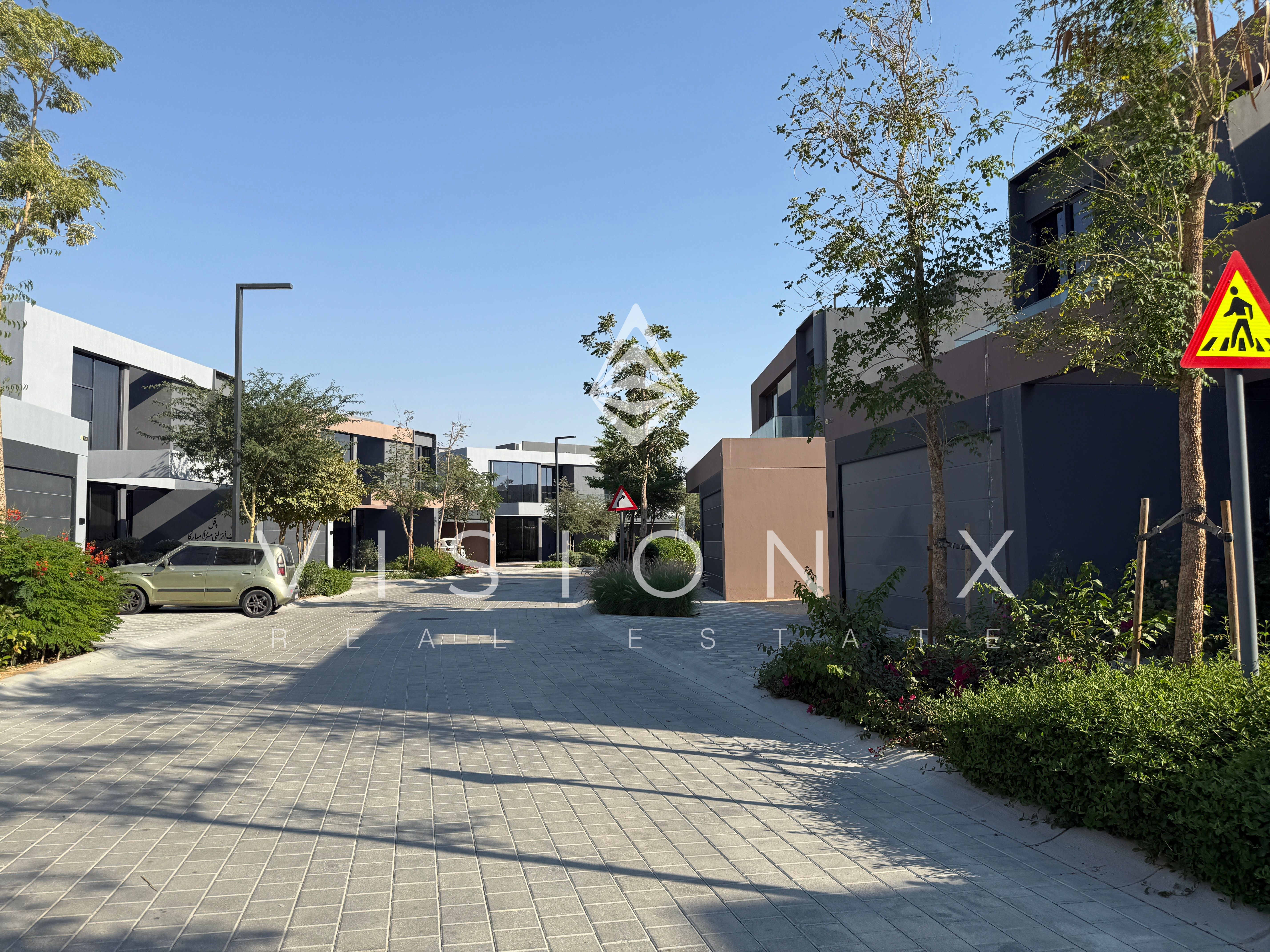 Forest Views | Contemporary Style | Excellent Location