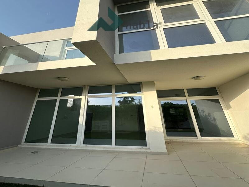 Corner 3-Bed | Single Row | Family Townhouse