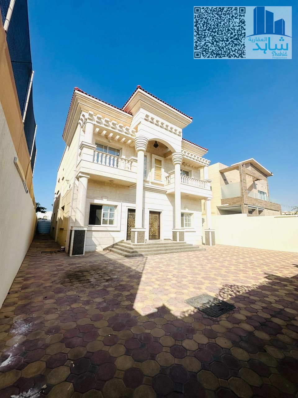 Spacious 5 Bedroom Villa in Mowaihat 1 | 7 Bathrooms | Maid & Driver Room | 140K