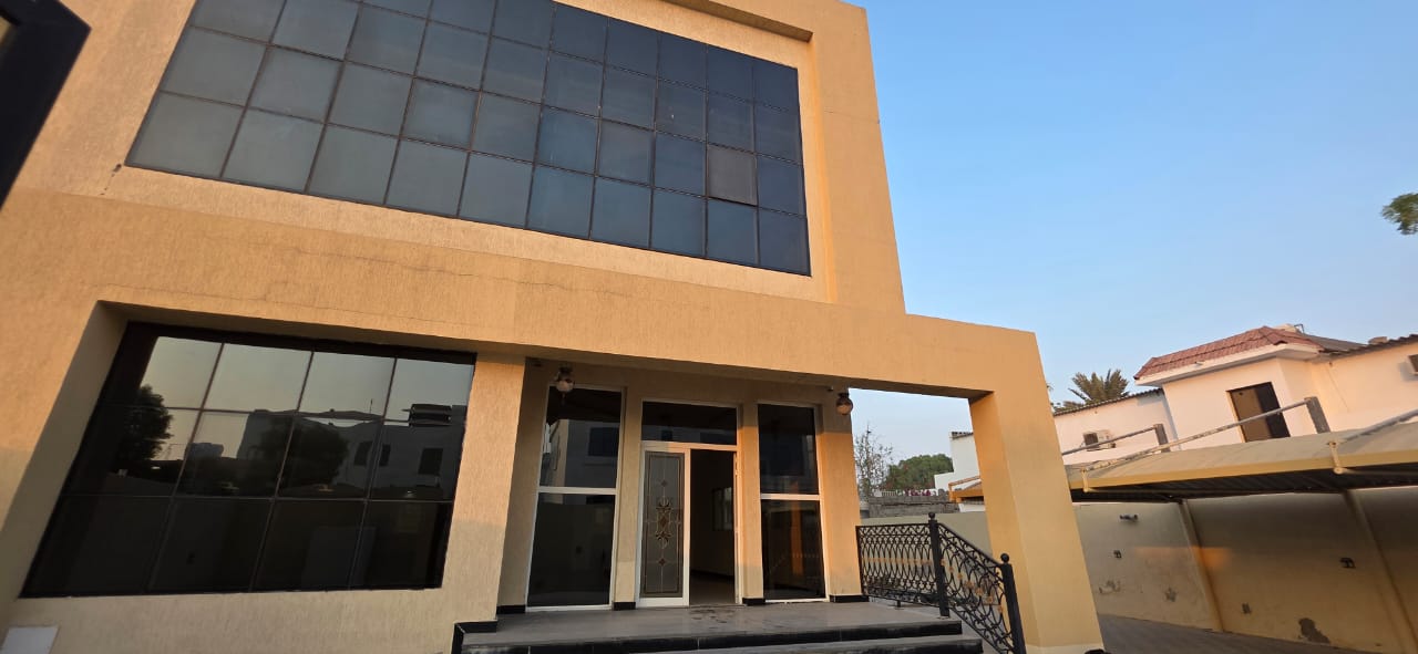 ***Huge Duplex Villa with Beautiful Garden in Halwan Area***