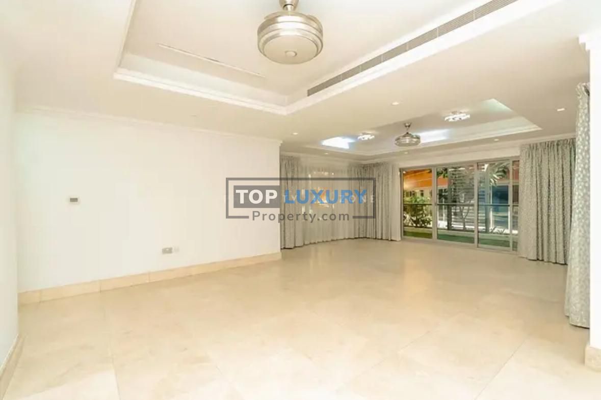 PRIVATE GARDEN VIEW | PODIUM VILLA | ACCESSIBLE AREA