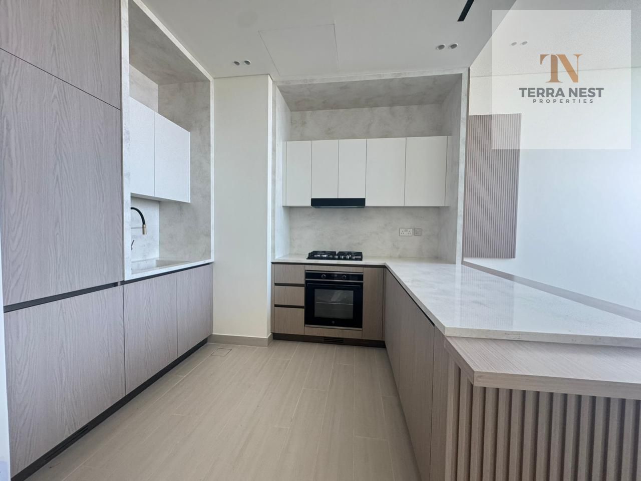 ELEGANT 1 BR | PRIVATE POOL | HUGE LAYOUT | VACANT