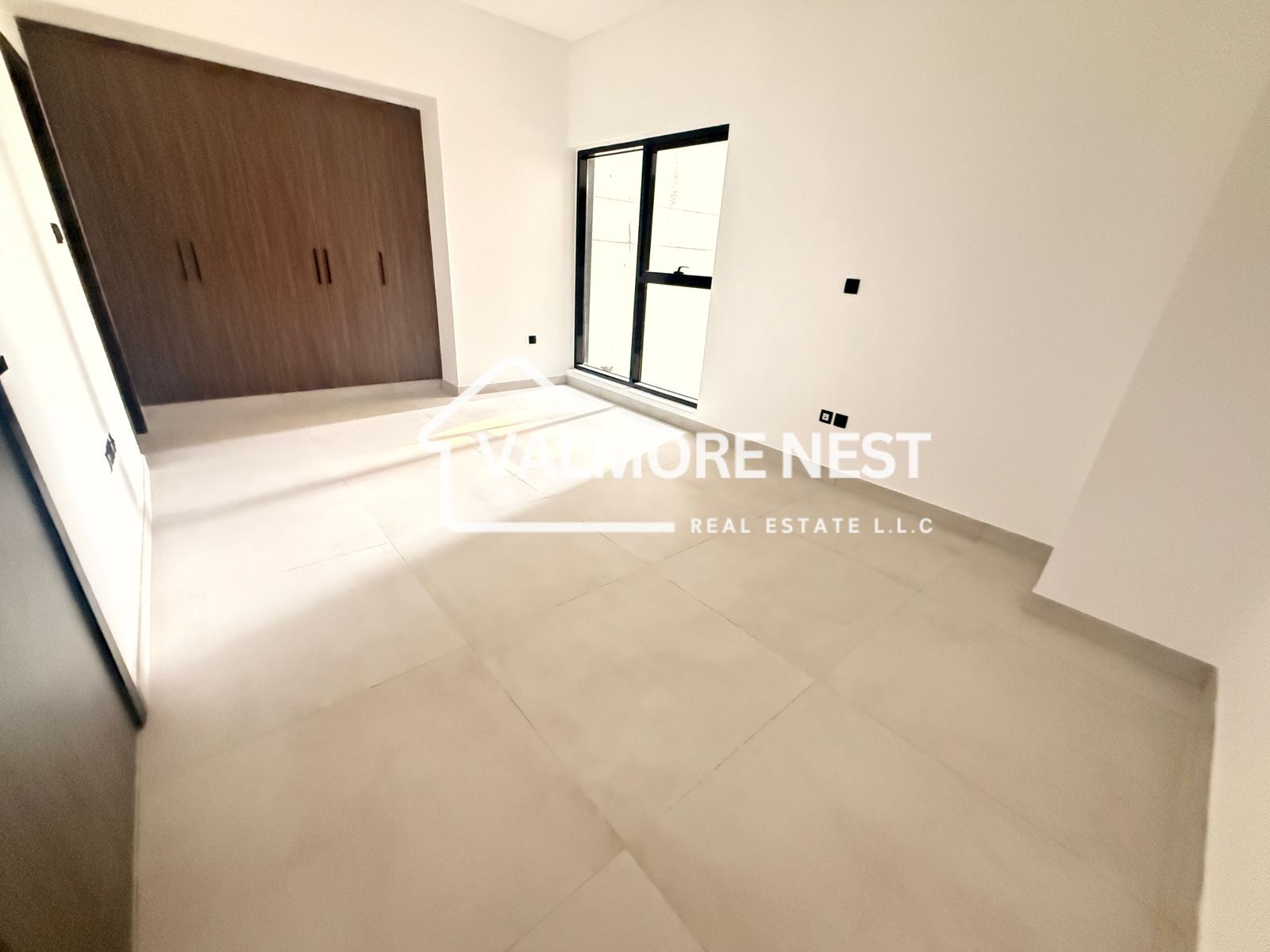 Versatile space I Best price I Easy access
