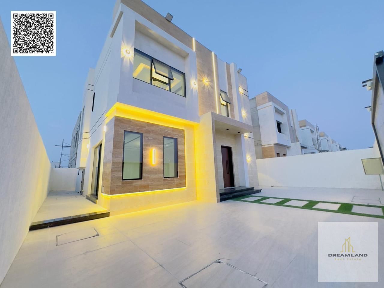 For sale: Luxury villa at a bargain price, including registration fees